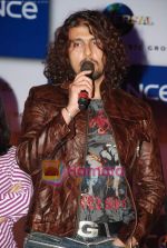 Sonu Nigam at Reliance Mobile 3G tie up with Universal Music in Trident on 4th Aug 2010 (4).JPG